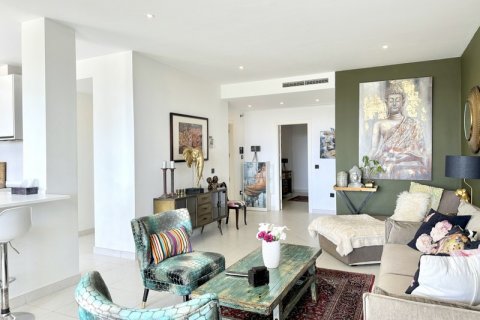 Huoneisto myytävänä Estepona, Malaga, Espanja, 3 makuuhuonetta, 188 m2 No. 127505 - kuva 4
