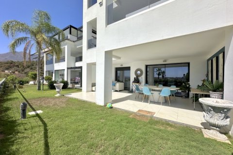Huoneisto myytävänä Estepona, Malaga, Espanja, 3 makuuhuonetta, 188 m2 No. 127505 - kuva 24