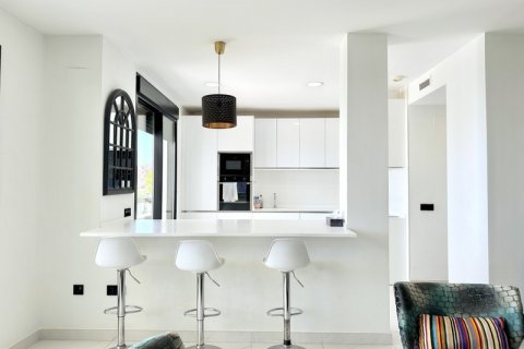 Huoneisto myytävänä Estepona, Malaga, Espanja, 3 makuuhuonetta, 188 m2 No. 127505 - kuva 11