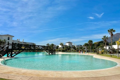 Huoneisto myytävänä Estepona, Malaga, Espanja, 3 makuuhuonetta, 188 m2 No. 127505 - kuva 26