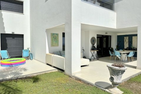 Huoneisto myytävänä Estepona, Malaga, Espanja, 3 makuuhuonetta, 188 m2 No. 127505 - kuva 23