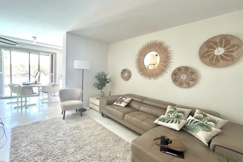 Apartment for sale Cala Mayor, Mallorca, Spain 3 bedrooms, 110 sq.m. No. 130984 - photo 5