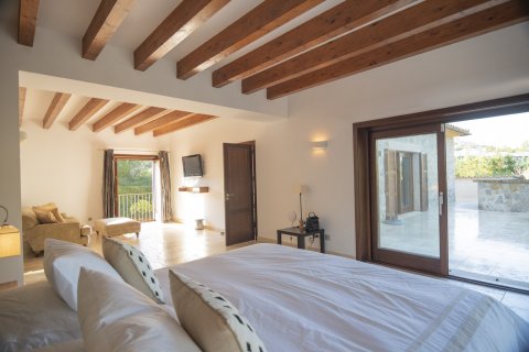 Villa for rent Santa Ponsa, Mallorca, Spain 5 bedrooms, 694 sq.m. No. 130985 - photo 11