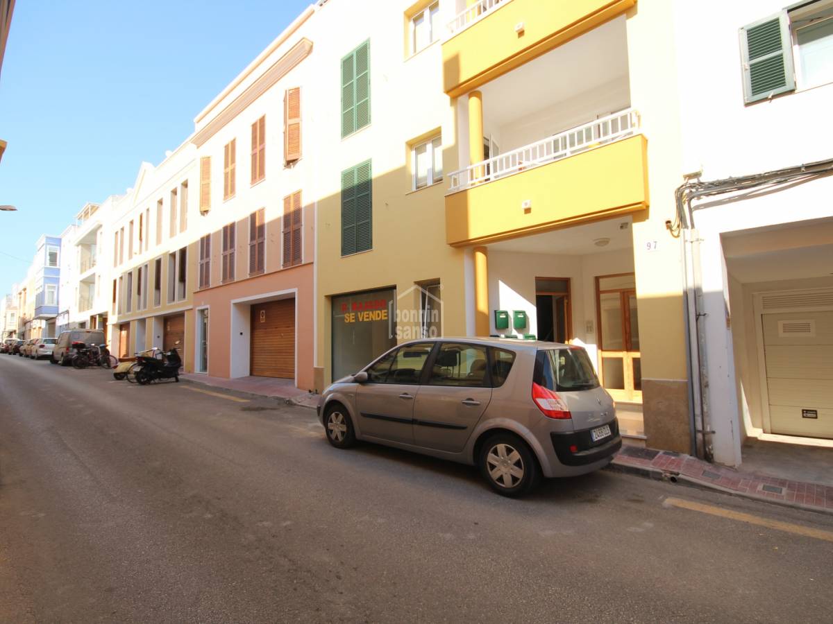 Proprietà commerciale a Ciutadella De Menorca, Menorca, Spagna 163 mq. N° 128002