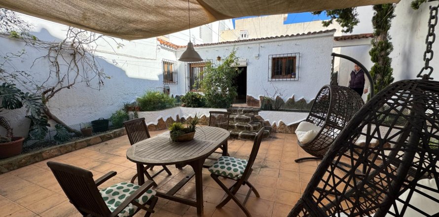 House Benissa, Alicante, Espagne 360 m2 No. 127151