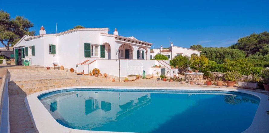 Villa i Binibeca, Menorca, Spanien 4 sovrum, 137 kvm. Nr. 127928