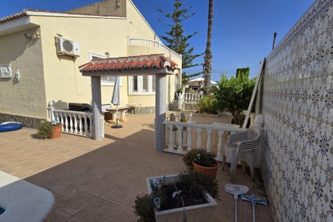 Dzīvoklis pārdošanā Torrevieja, Alicante, Spānijā 3 istabas, 188 m2 Nr. 130578 - attēls 29