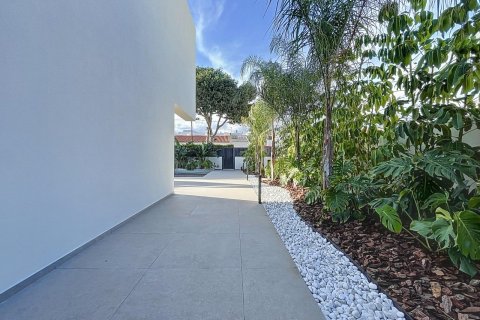Villa pārdošanā Albir, Alicante, Spānijā 3 istabas, 339.02 m2 Nr. 130579 - attēls 4