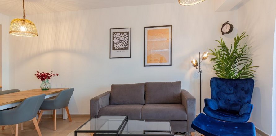 Dzīvoklis Villajoyosa, Alicante, Spānijā 100 m2 Nr. 130582