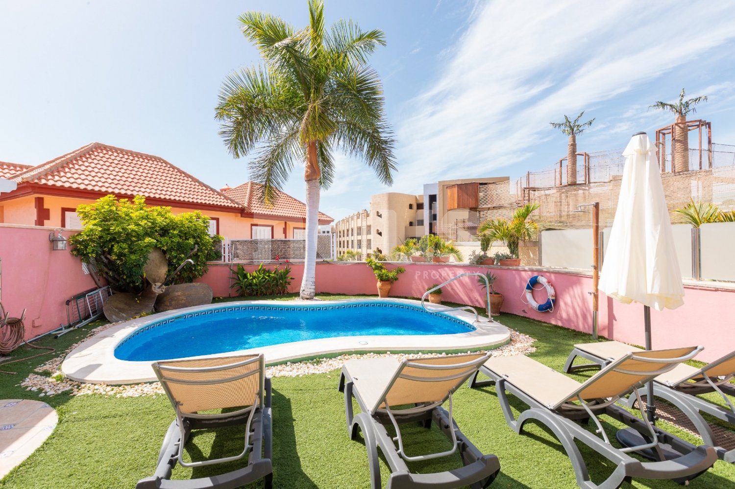 Villa a Adeje, Tenerife, Spagna 3 camere da letto, 212 mq. N° 127611