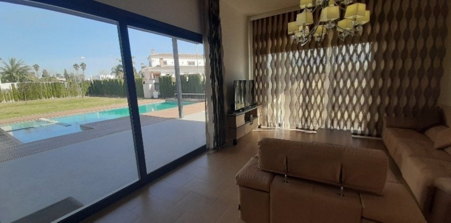 Villa San Javier, Murcia, Spagna 4 camere da letto, 356 mq. N° 131868
