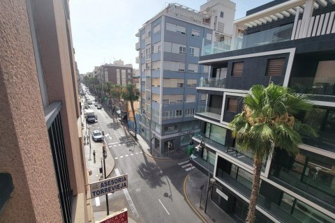 Apartment for sale Torrevieja, Alicante, Spain 3 bedrooms, 128 sq.m. No. 131866 - photo 4