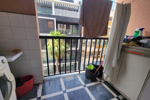 Apartment for sale Torrevieja, Alicante, Spain 3 bedrooms, 128 sq.m. No. 131866 - photo 12
