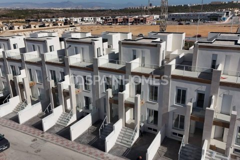 Villa for sale Santa Pola, Alicante, Spain 2 bedrooms, 80 sq.m. No. 121601 - photo 9