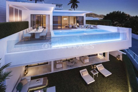 Продажа виллы в Бенальмадена, Малага, Испания 4 спальни, 212м2 №121599 - фото 2