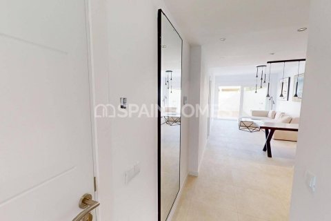 Apartamento en venta Pilar de la Horadada, Alicante, España 3 dormitorios, 96 m2 No. 121308 - foto 11