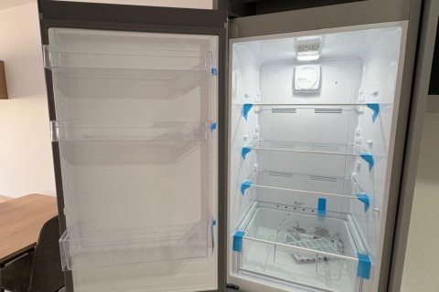 Apartamento en venta en Torrevieja, Alicante, España 2 dormitorios, 80 m2 No. 127185 - foto 7