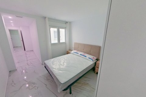 Apartamento en venta en Torrevieja, Alicante, España 2 dormitorios, 80 m2 No. 127185 - foto 18