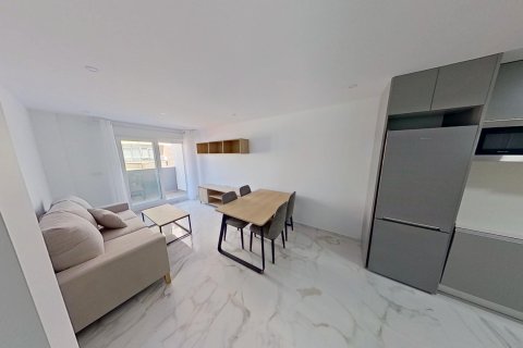 Apartamento en venta en Torrevieja, Alicante, España 2 dormitorios, 80 m2 No. 127185 - foto 4