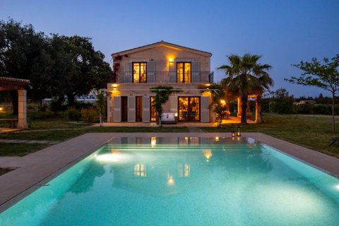Finca for rent Llubi, Mallorca, Spain 5 bedrooms, 451 sq.m. No. 120134 - photo 2
