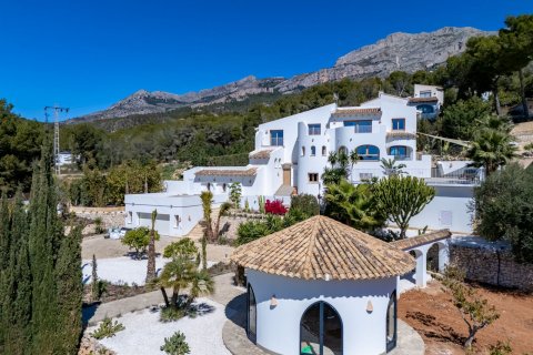 Villa till salu Altea, Alicante, Spanien 5 sovrum, 273 kvm. Nr. 120130 - foto 8