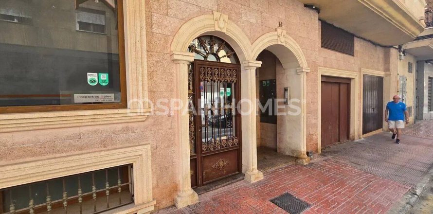 Appartamento a Torrevieja, Alicante, Spagna 3 camere da letto, 108 mq. N° 131219