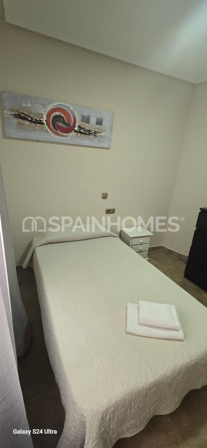 Apartment in Torrevieja, Alicante, Spain 3 bedrooms, 108 sq.m. No. 131219