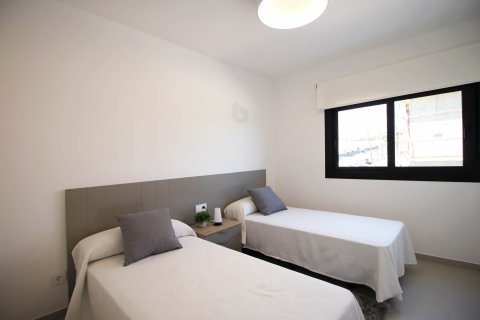 Продажа бунгало в Пинар де Камповерде, Аликанте, Испания 2 спальни, 159м2 №123300 - фото 28