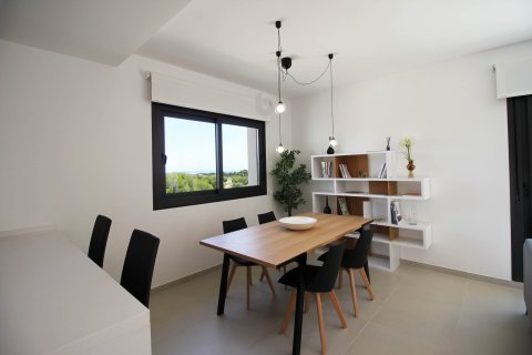 Продажа бунгало в Пинар де Камповерде, Аликанте, Испания 2 спальни, 159м2 №123300 - фото 25