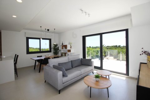 Продажа бунгало в Пинар де Камповерде, Аликанте, Испания 2 спальни, 159м2 №123300 - фото 13