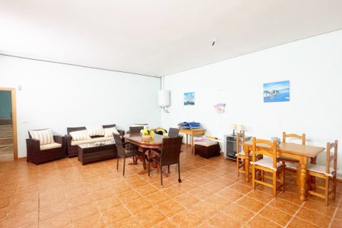 House zum Verkauf Lloret de Mar, Girona, Spanien 3 Schlafzimmer, 200 m2 Nr. 130307 - Foto 12