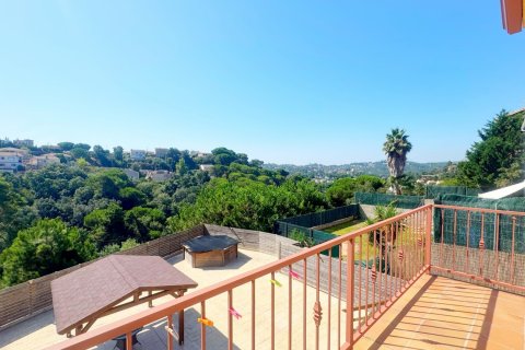 House zum Verkauf Lloret de Mar, Girona, Spanien 3 Schlafzimmer, 200 m2 Nr. 130307 - Foto 3