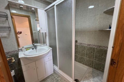 Apartamento en venta Torrevieja, Alicante, España 3 dormitorios, 90 m2 No. 125987 - foto 13