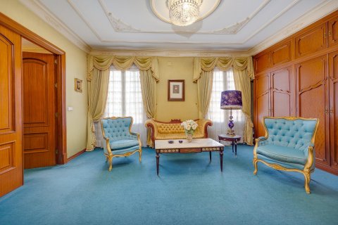 Commercial property for sale Cox, Alicante, Spain 12 bedrooms, 1100 sq.m. No. 125988 - photo 23