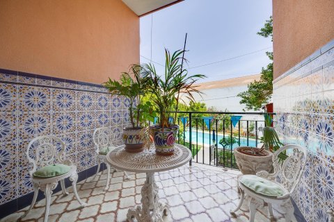 Commercial property for sale Cox, Alicante, Spain 12 bedrooms, 1100 sq.m. No. 125988 - photo 17