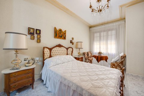 Commercial property for sale Cox, Alicante, Spain 12 bedrooms, 1100 sq.m. No. 125988 - photo 30