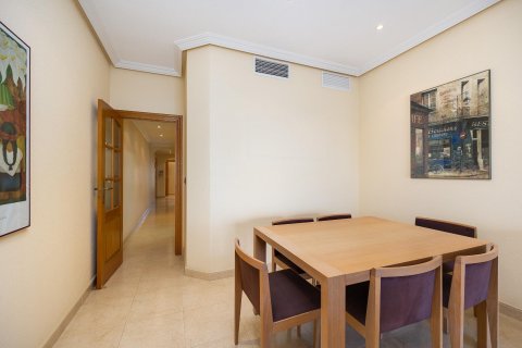 Apartment for sale Torrevieja, Alicante, Spain 3 bedrooms, 136 sq.m. No. 125992 - photo 21