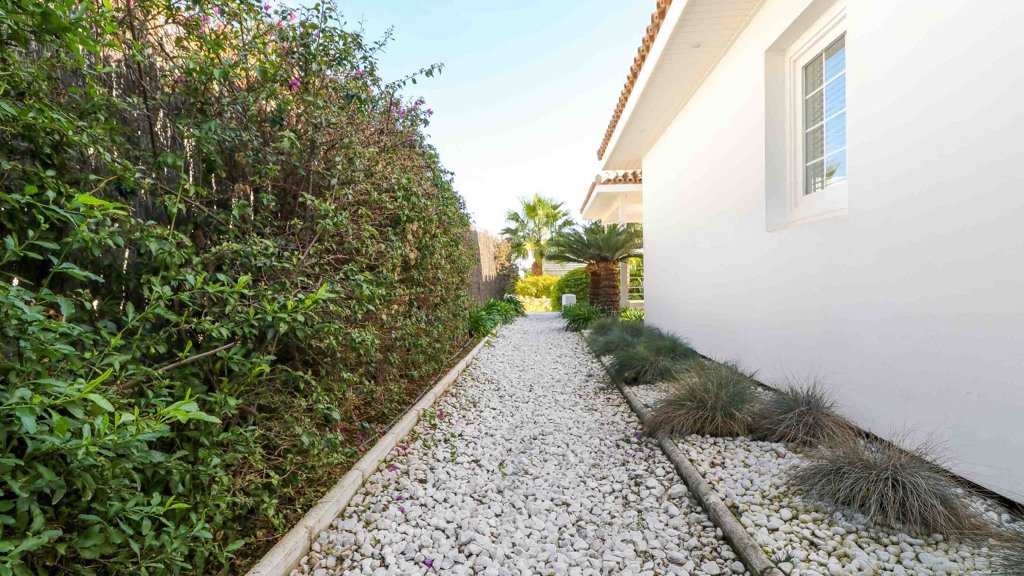 Villa in Benahavis, Malaga, Spain 4 bedrooms, 218 sq.m. No. 122245