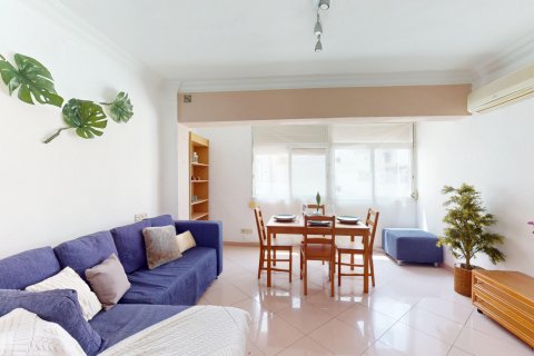 Продажа квартиры в Валенсия, Испания 3 спальни, 58м2 №122248 - фото 7