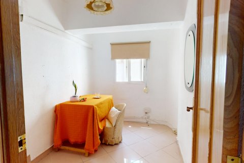 Продажа квартиры в Валенсия, Испания 3 спальни, 58м2 №122248 - фото 30