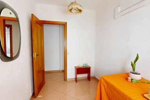 Продажа квартиры в Валенсия, Испания 3 спальни, 58м2 №122248 - фото 28