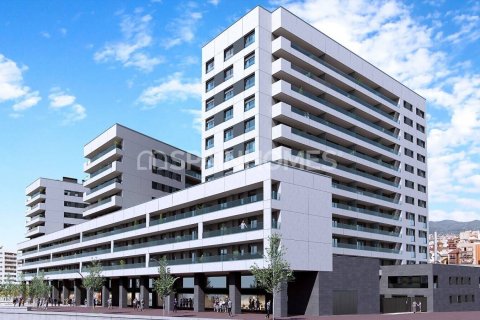 Продажа квартиры в Бадалона, Барселона, Испания 3 спальни, 90м2 №120633 - фото 1