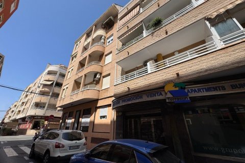 Apartamento en venta Torrevieja, Alicante, España 4 dormitorios, 105 m2 No. 125995 - foto 6
