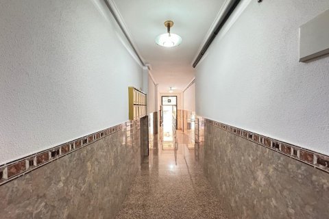 Apartamento en venta Torrevieja, Alicante, España 4 dormitorios, 105 m2 No. 125995 - foto 12