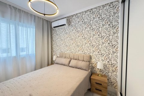 Apartamento en venta Torrevieja, Alicante, España 4 dormitorios, 105 m2 No. 125995 - foto 28