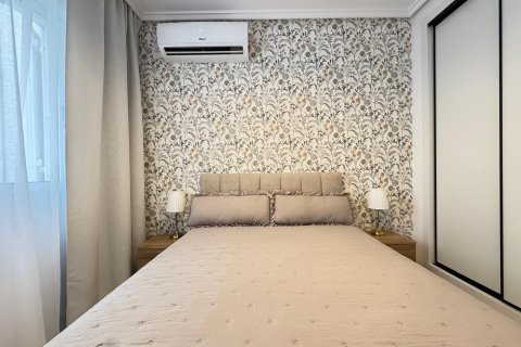 Apartamento en venta Torrevieja, Alicante, España 4 dormitorios, 105 m2 No. 125995 - foto 27