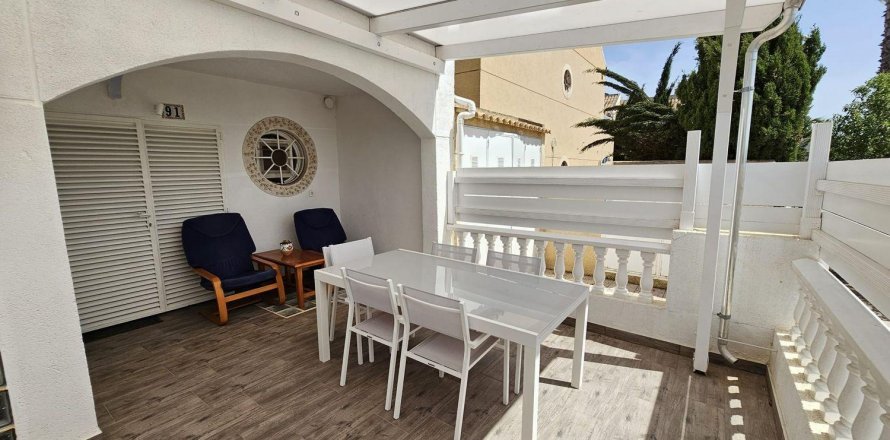 Townhouse Torrevieja, Alicante, Spain 4 bedrooms, 150 sq.m. No. 125994