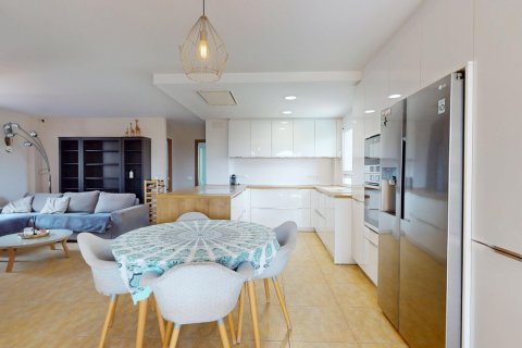 Villa for sale La Zenia, Alicante, Spain 5 bedrooms, 220 sq.m. No. 126000 - photo 8