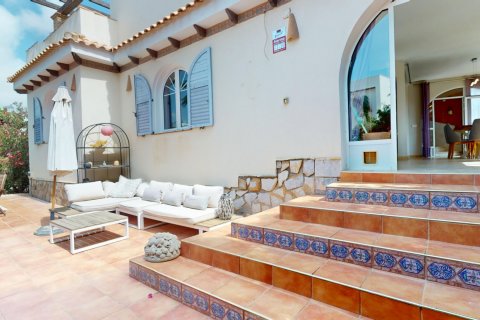 Villa for sale La Zenia, Alicante, Spain 5 bedrooms, 220 sq.m. No. 126000 - photo 3