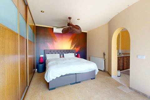 Villa for sale La Zenia, Alicante, Spain 5 bedrooms, 220 sq.m. No. 126000 - photo 23